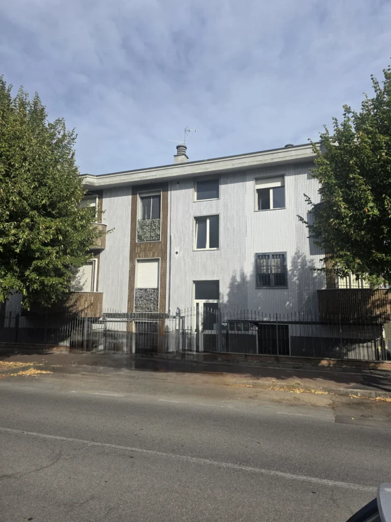 Palazzina a cormano – Delcasa immobiliare
